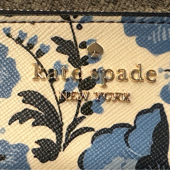 Kate Spade Vase Floral Print Wristlet Blue NWT - Picture 3 of 6